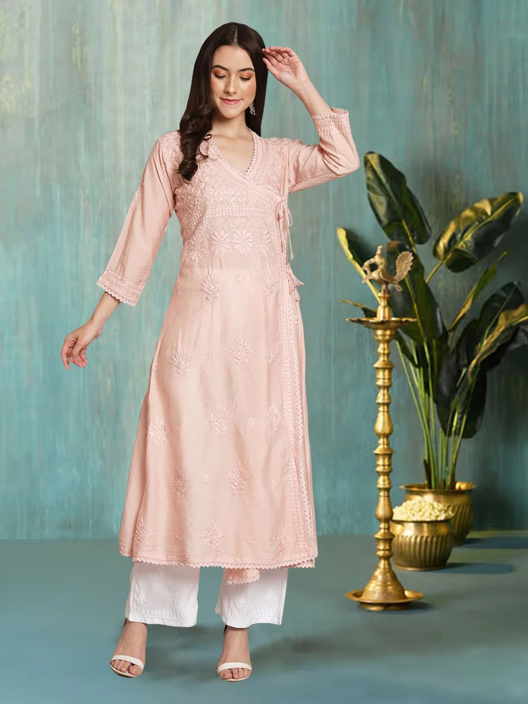 نسائي شيكانكاري مطرز يدويًا Chanderi Angrakha kurta-AL3667