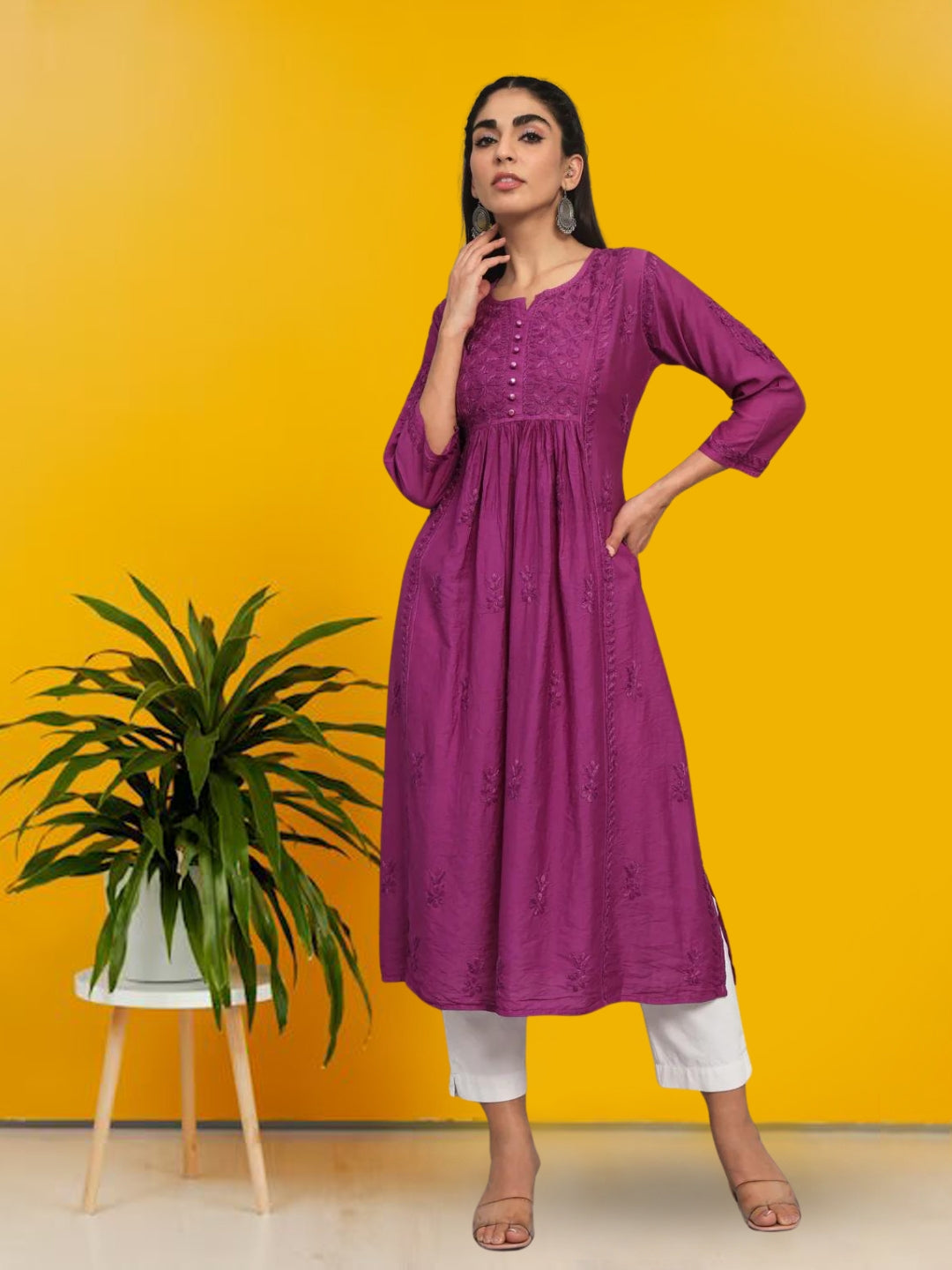 Hand embroidered floral pleated chikankari kurta AL3608